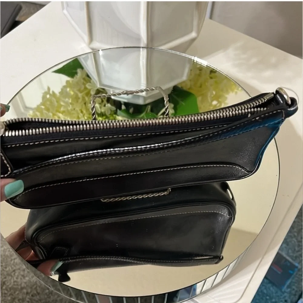 VINTAGE Coach Hampton Black Leather Demi Baguette Purse